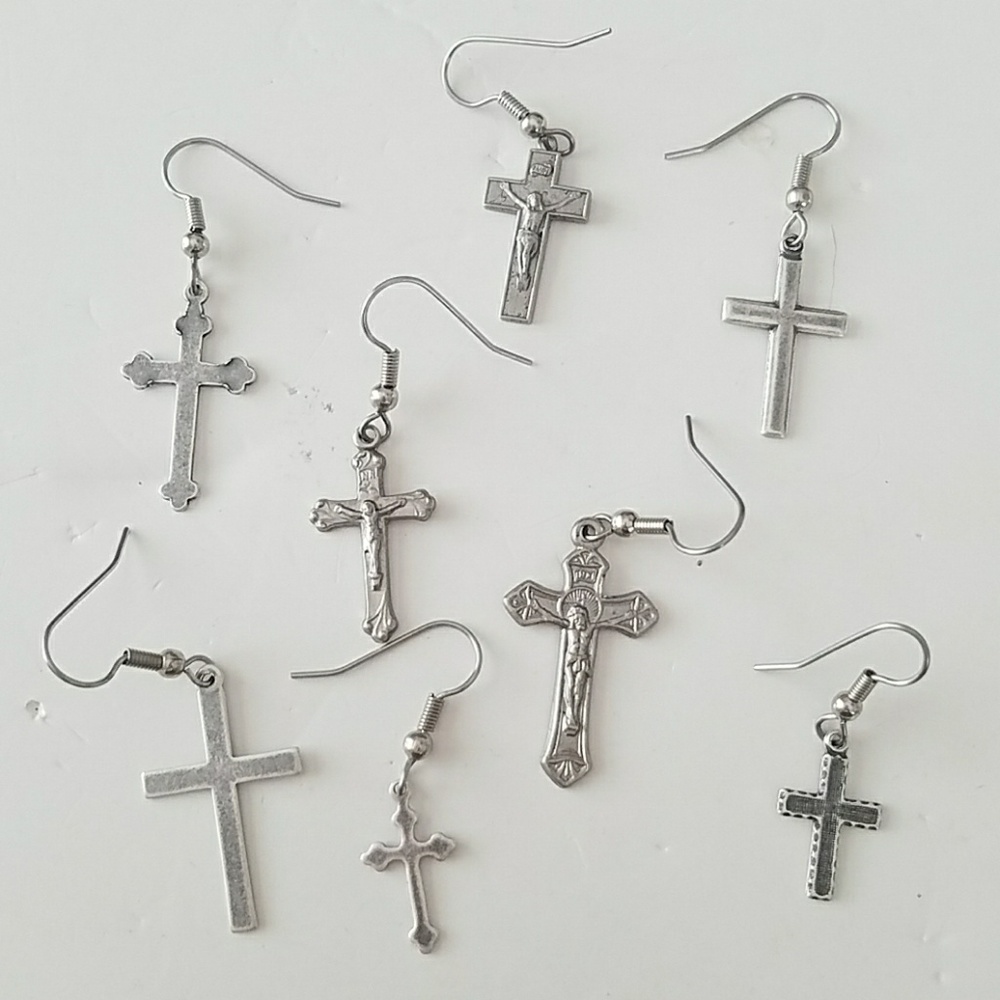 GASOLINE GLAMOUR Tiny CROSS EARRINGS